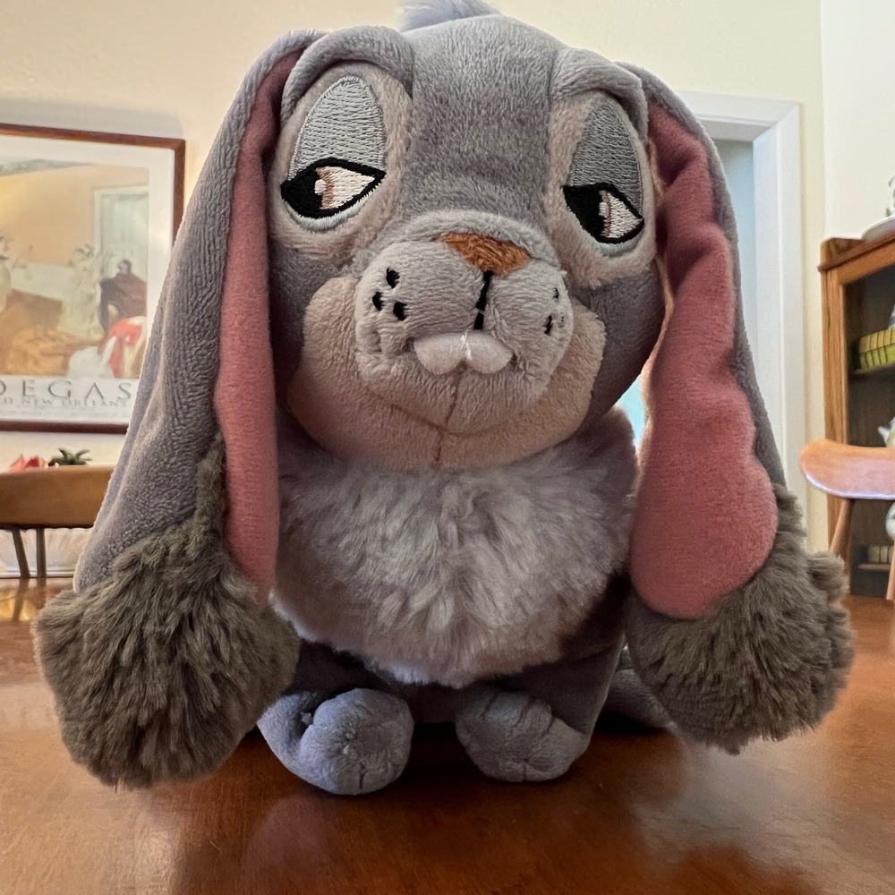 Authentic Disney Store Clover the Rabbit Plush Sofia the First Size 5.5 Inches